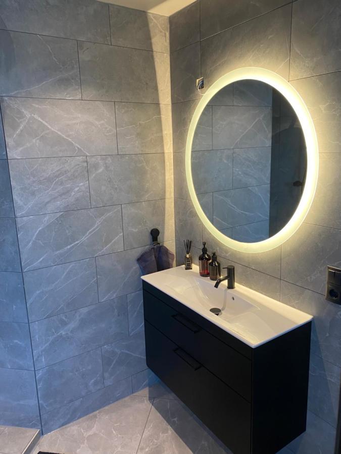 North - City Center Apartments آكيورِيْري المظهر الخارجي الصورة
